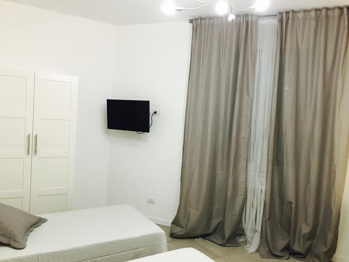 Room Center Station 2 Бергамо Экстерьер фото